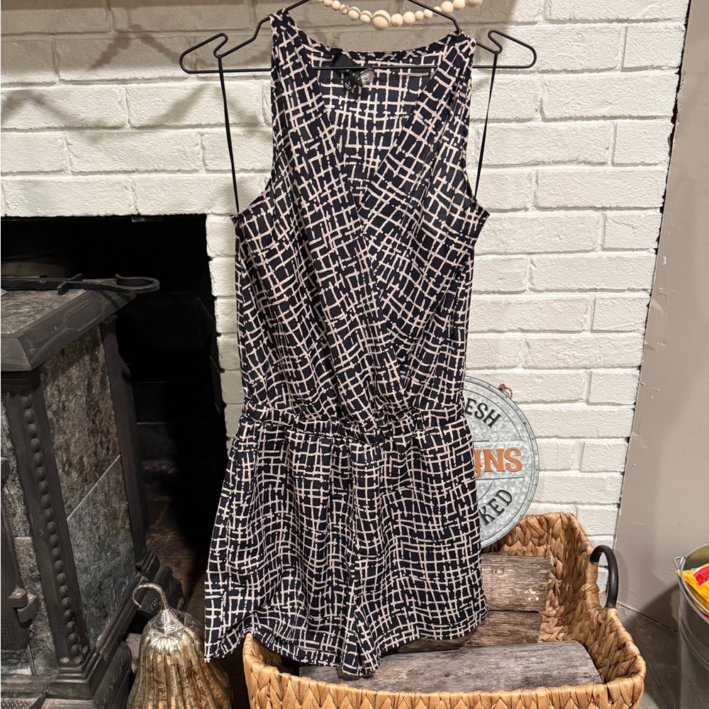 Adelyn Rae Racerback Romper | Size M